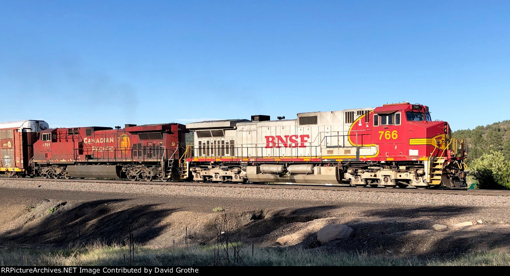 BNSF 766